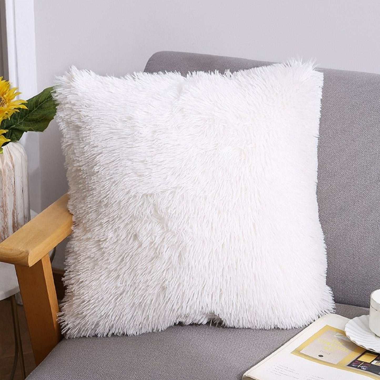 Fluffy Cushion Covers Set of 1 Faux Fur Pillow Covers 16x16 inch for Sofa Couch