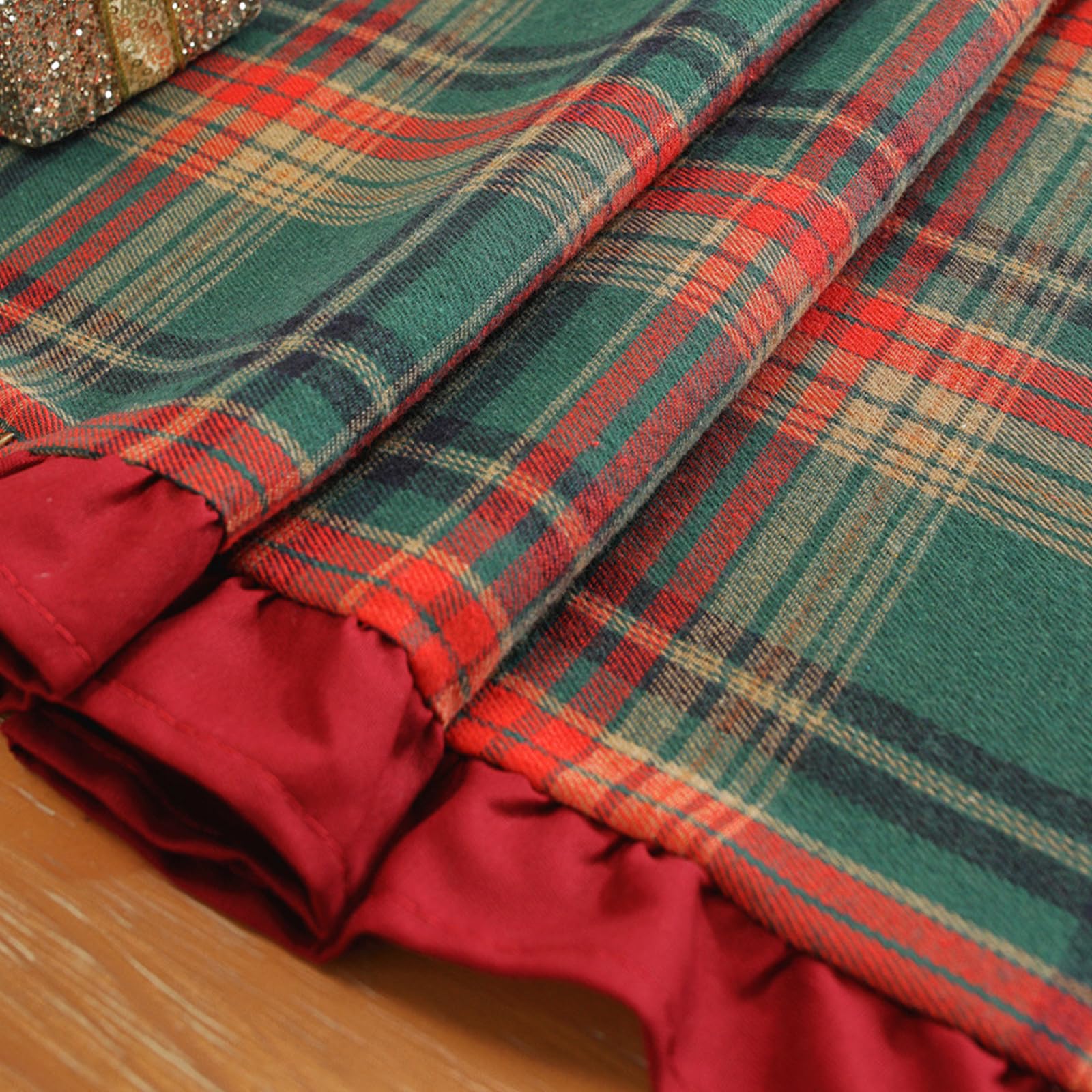 Ruffled Christmas Plaid Pillow Covers, Set of 2 — Green Red Plaid Red Edge