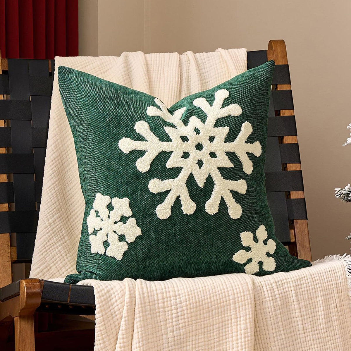 Tufted Snowflake Pillow Covers - Green Tufted Snowflake