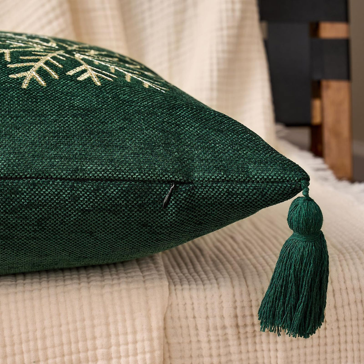 Tufted Snowflake Pillow Covers - Green Tasseled Snowflake